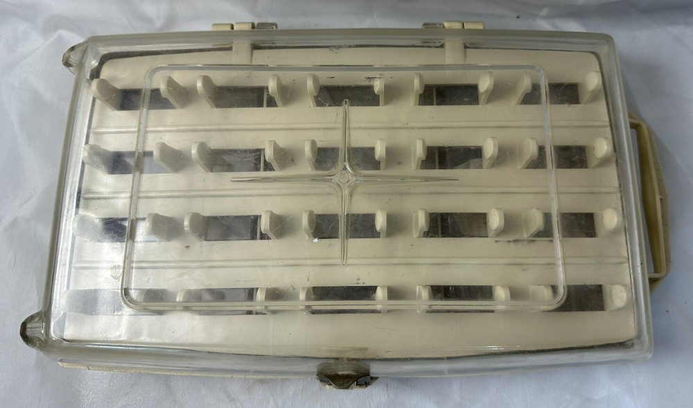 William Thomas Plastic Sewing Box Compartments Spools USA Vintage