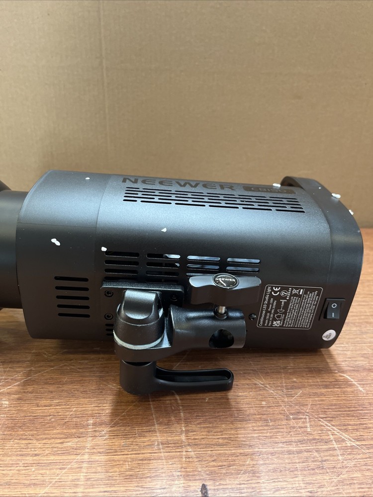 NEEWER CB150 LED Video Light