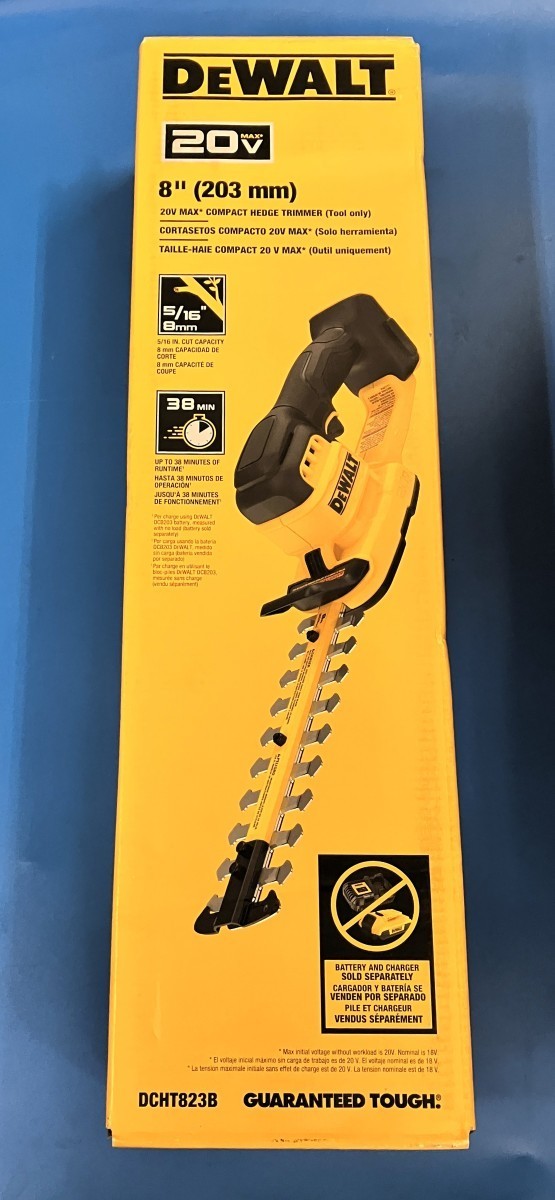 NEW DEWALT CORDLESS HEDGE TRIMMER DCHT823B (FRE015795)