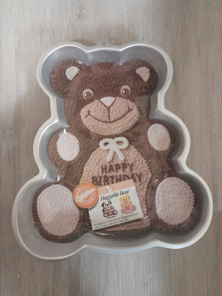 1982 Wilton Huggable Bear Aluminum Baking Pan