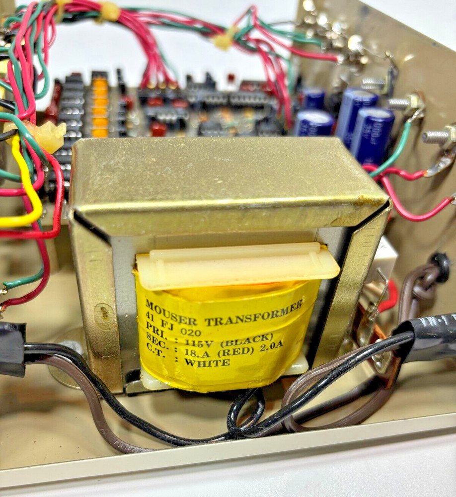 Vintage Amplifier ??? w Mouser Transformer 6 Knobs & 3 Toggle Switches Pristine