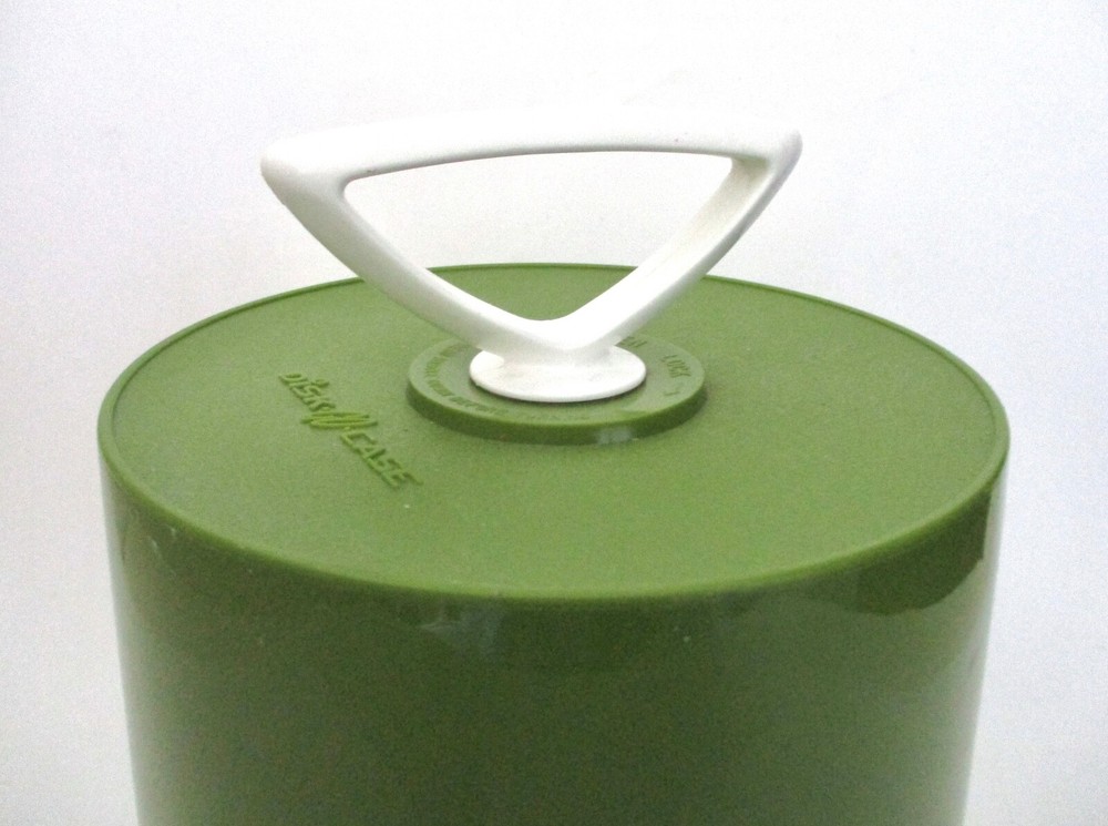 Vtg MCM Supronics Corp. Avocado Green Plastic Disk Go Case 45 Record Storage