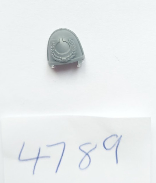 Warhammer 40K Ultra Marines Shoulder Pad
