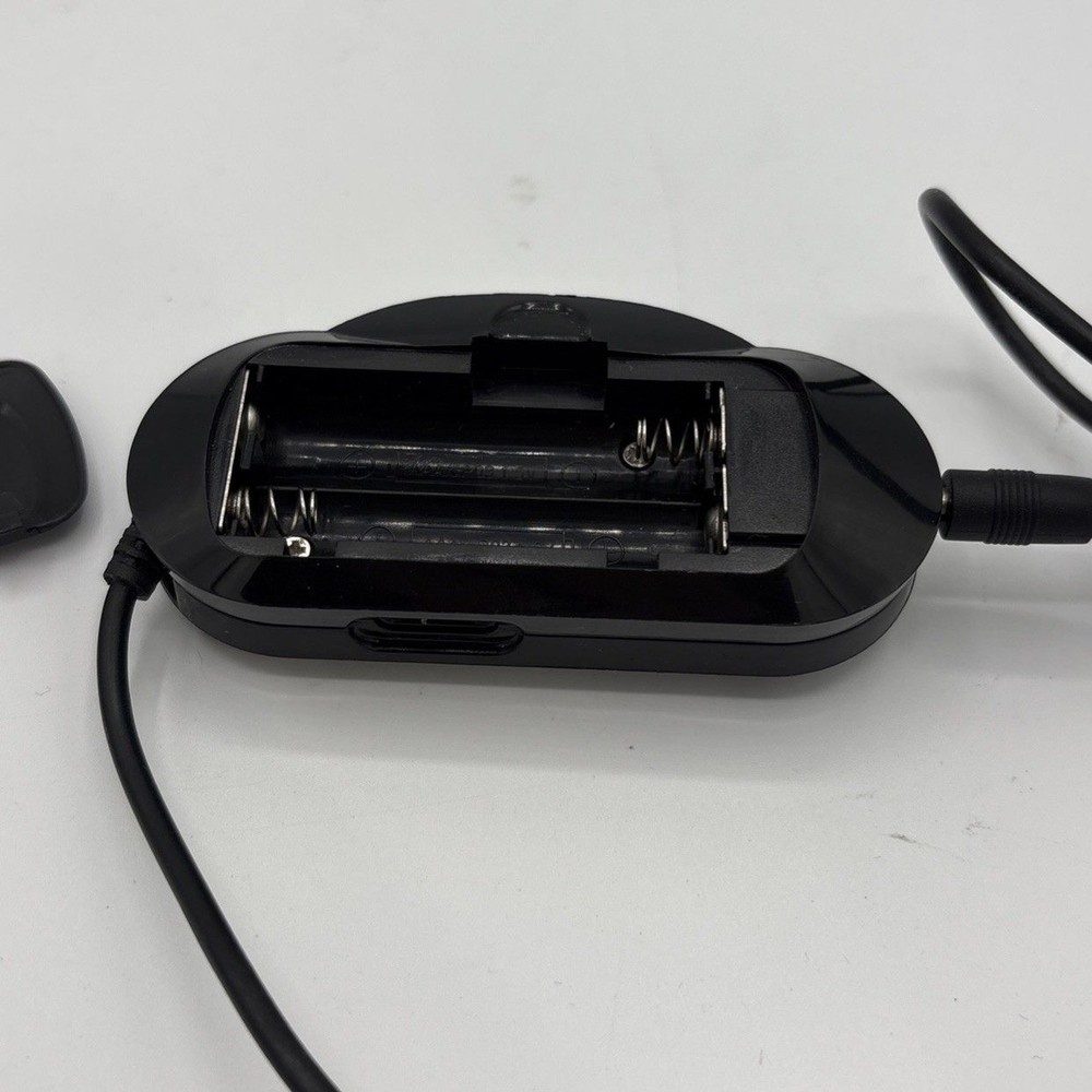 iWORLD Wireless FM Transmitter- Iphone, Ipod, MP3, BLACK Incl Batteries