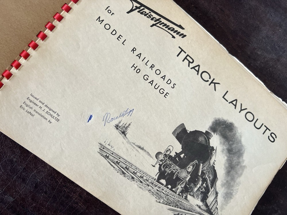 Vintage Fleischmann HO Model Train Track Layouts Book