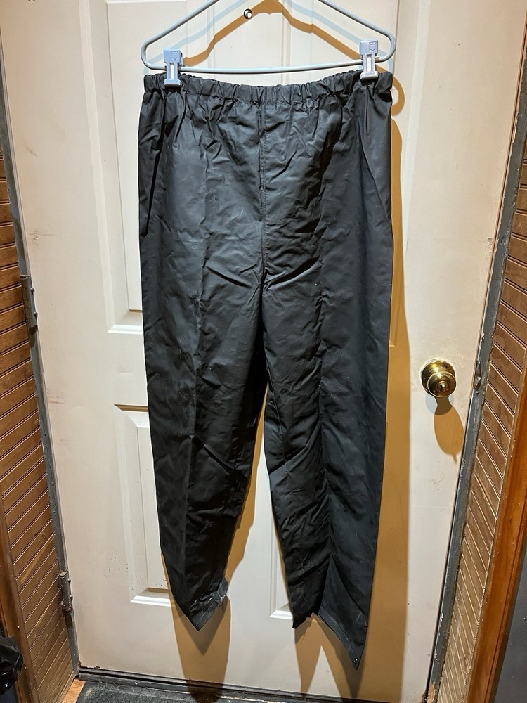 Coleman Rain Suit Size M/L
