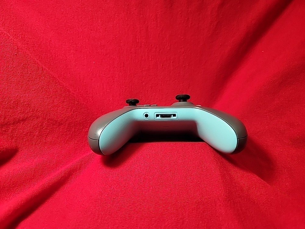Xbox One Wireless Controller 1708 Gray/blue (New Joysticks) Check Description