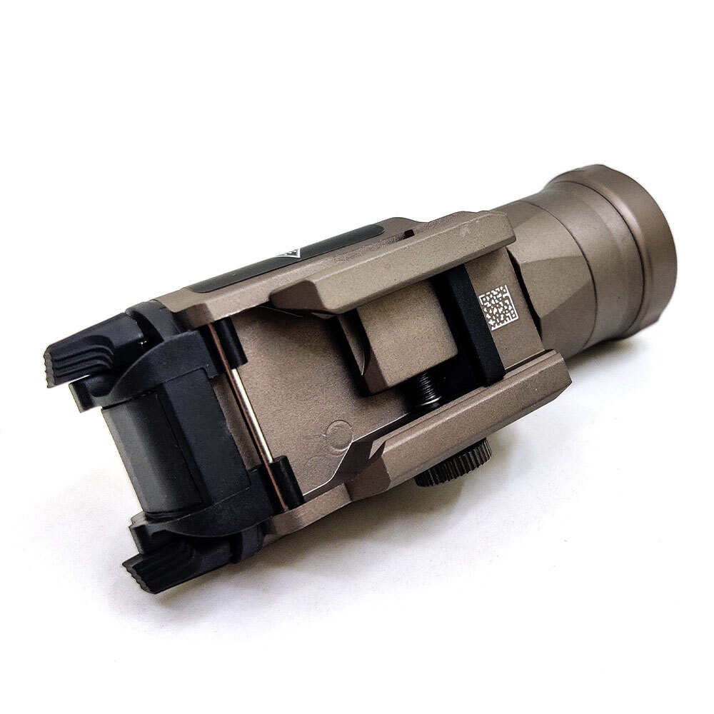 XH35 Weapon Light Flashlight Dual Output Strobe Stream Light White LED SOTAC