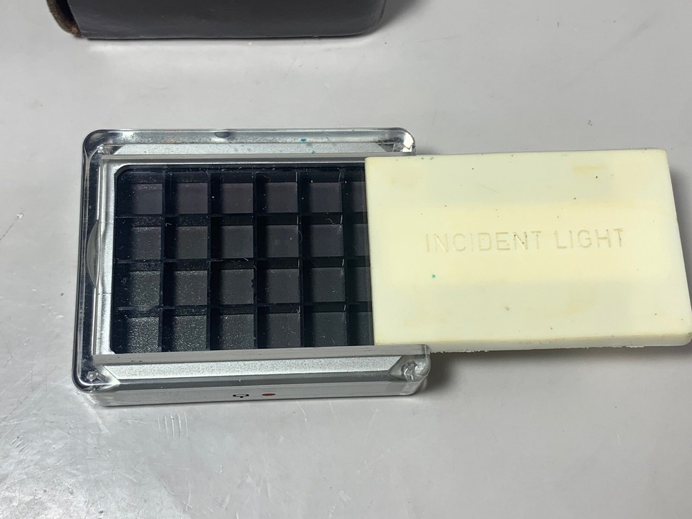 Leica Light Meter MC INCIDENT LIGHT BOOSTER CELL - Untested