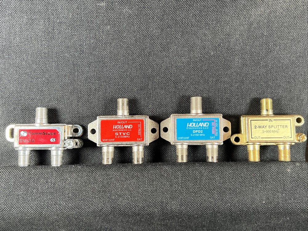 4x Assorted 2-Way Splitters