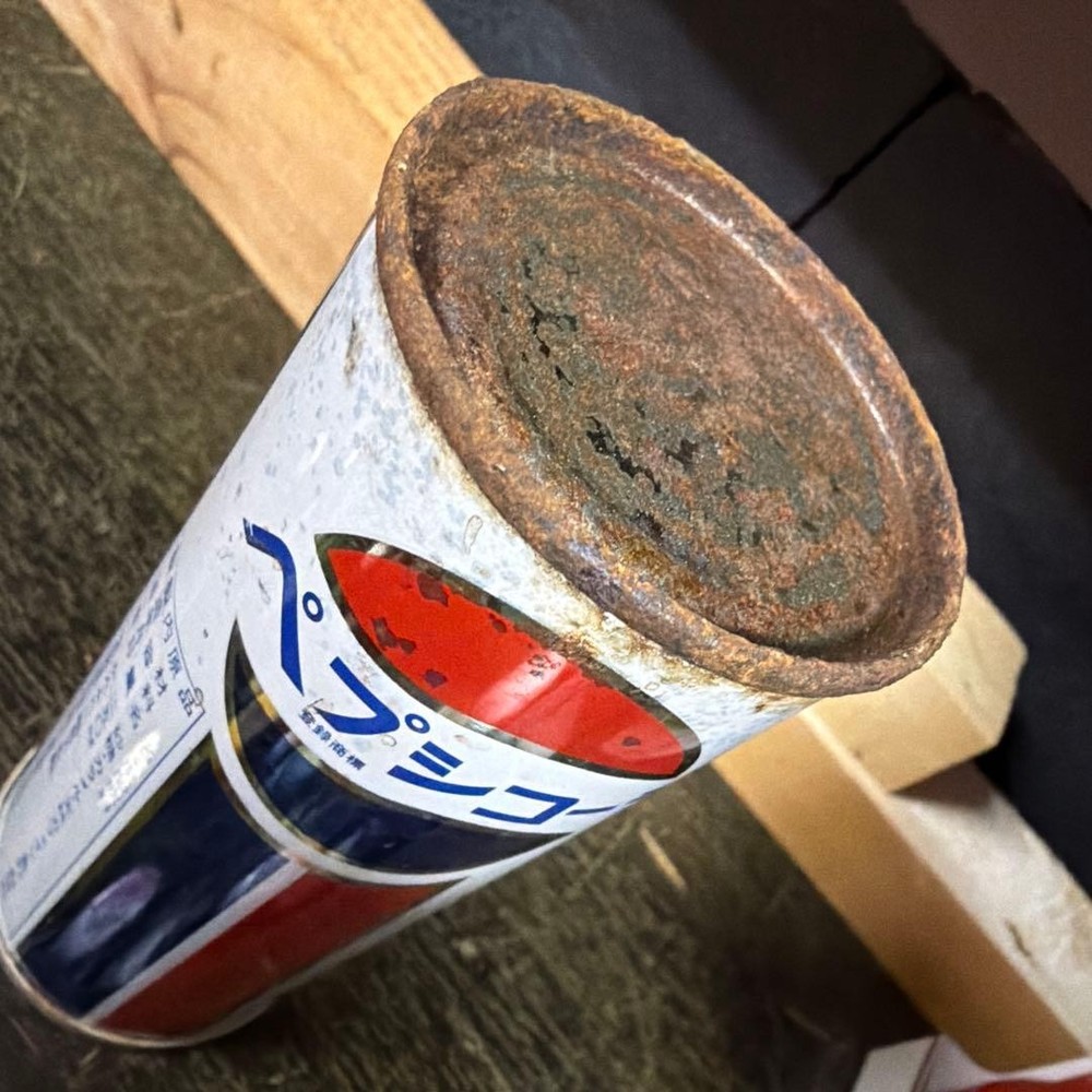 Pepsi cola retro can
