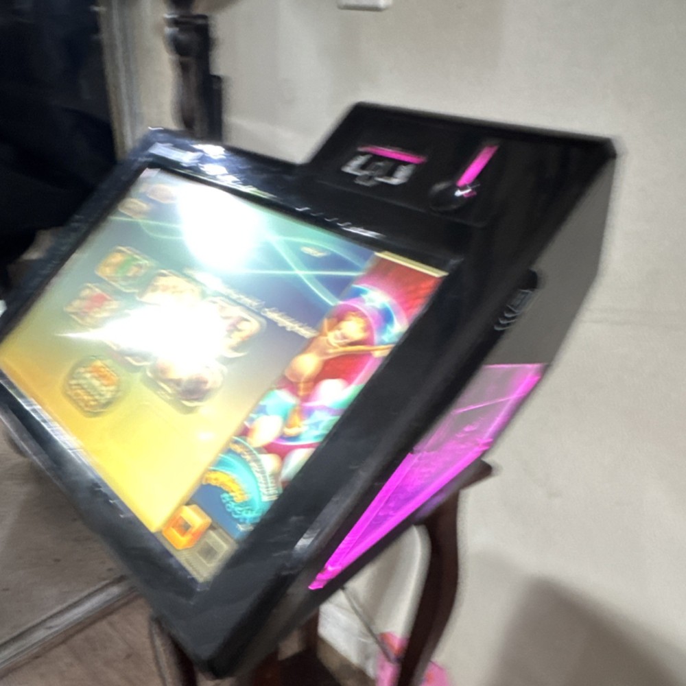 AMI Megatouch RX Touchscreen Video Arcade Machine Jackpot Corner