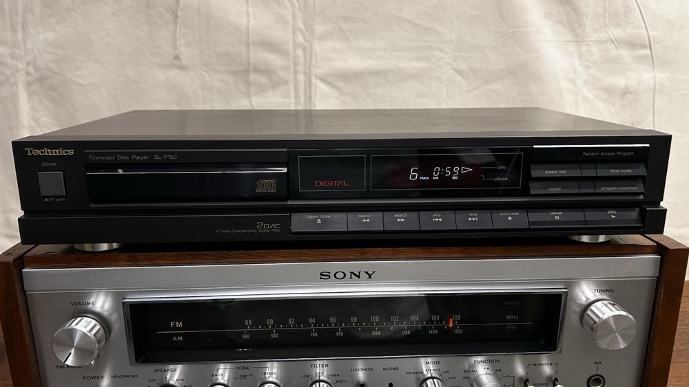 Vintage Technics SL-P150 Compact CD Disc Player tested 1988