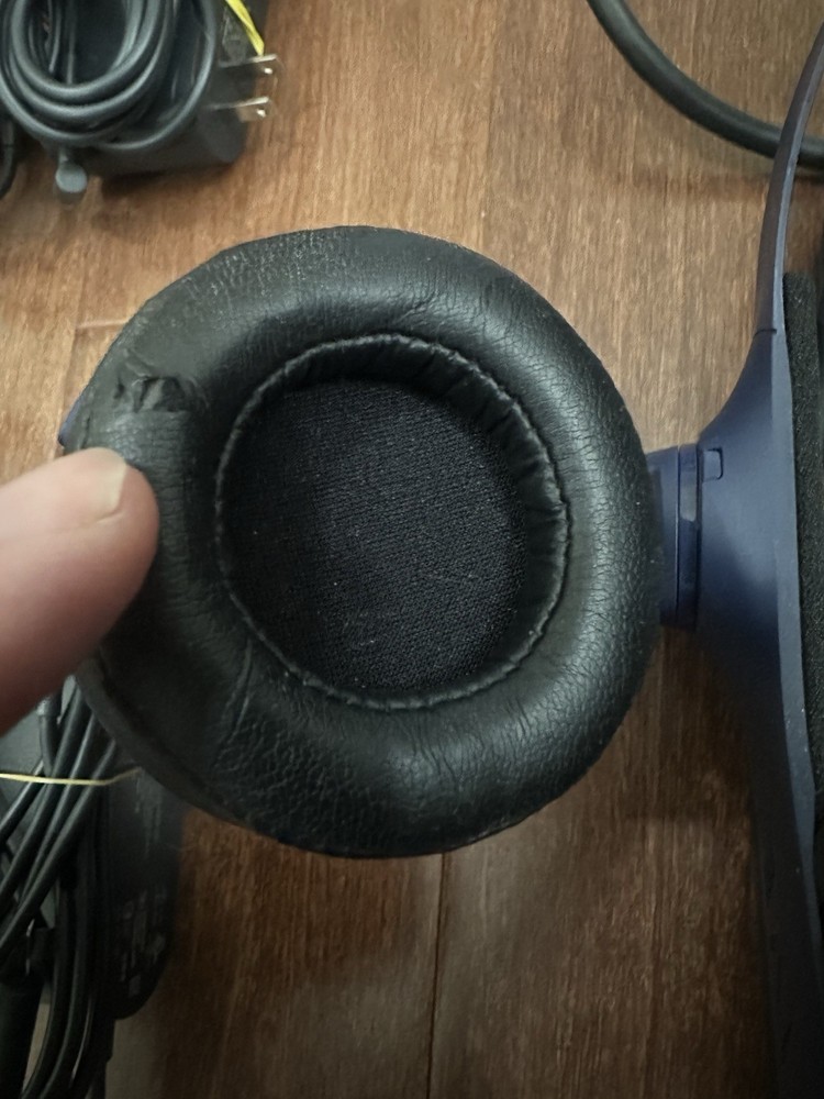 HTC VIVE Pro Headset VR Full Set Complete System Virtual Reality Kit Tested