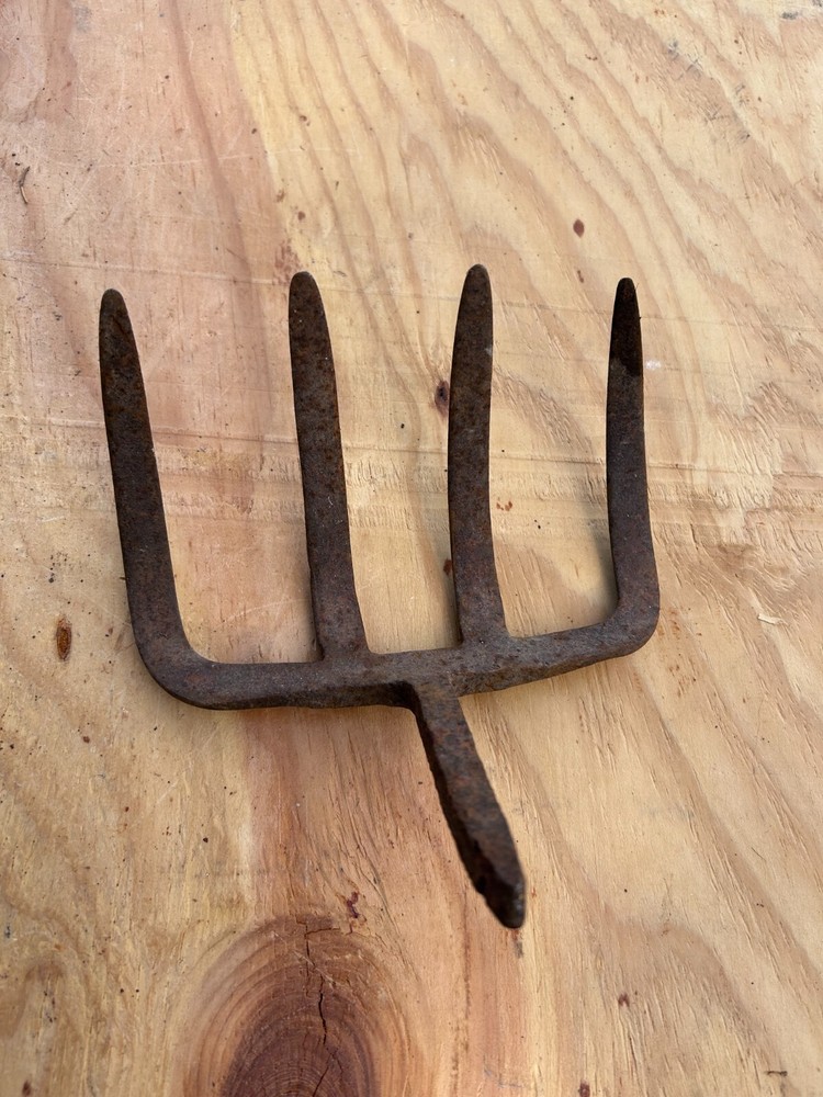 Rake Head Rusty Rustic no handle Original Vintage Primitive Metal