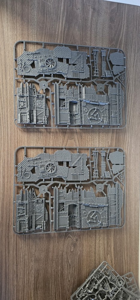 Warhammer 40K Kill Team Octarius Ork Terrain  x2