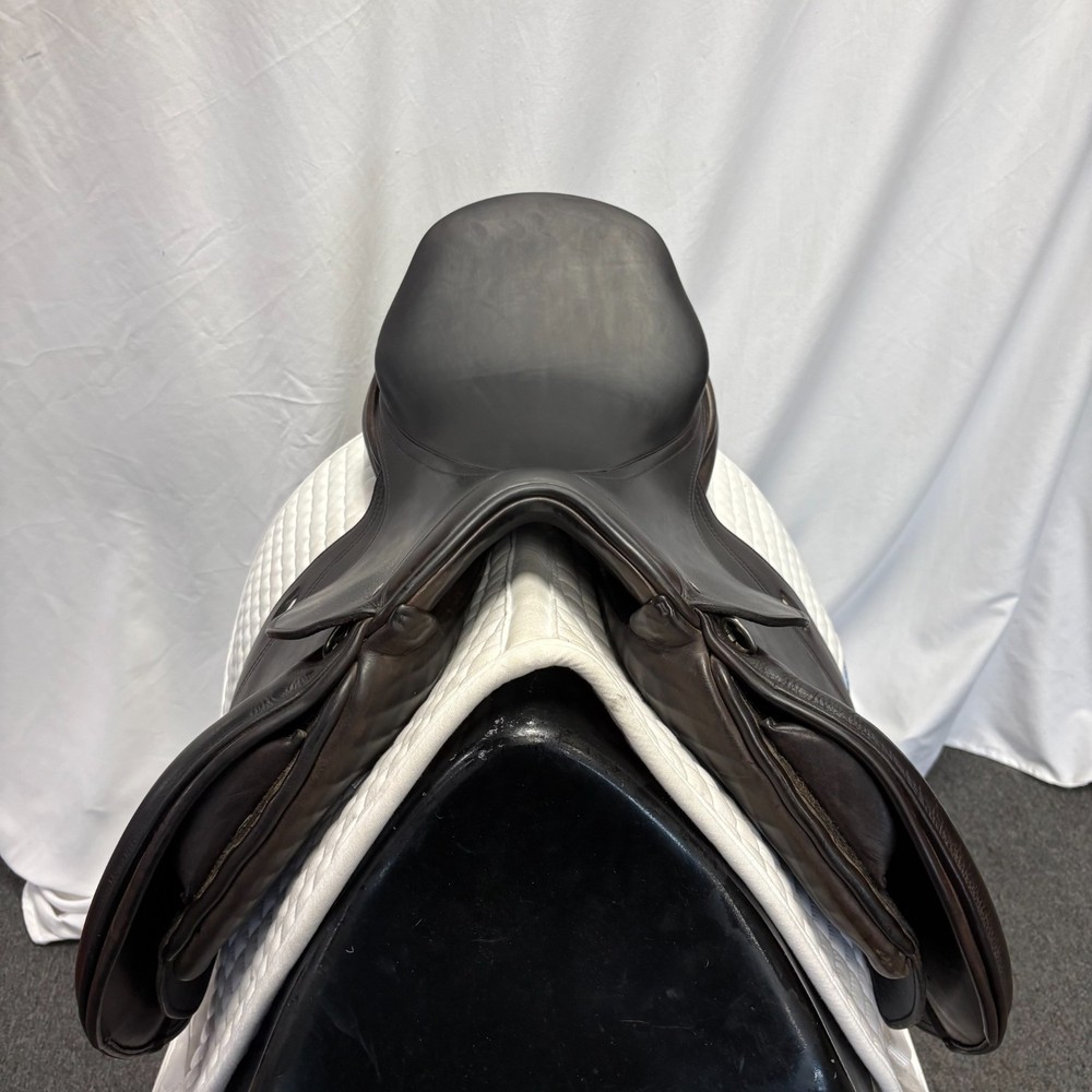 Used Schleese Eagle- Size 18" Jump Saddle Brown