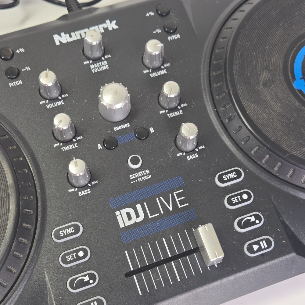 Numark iDJ Live Digital DJ Controller Turntable Apple Mac PC Ipad Iphone Ipod