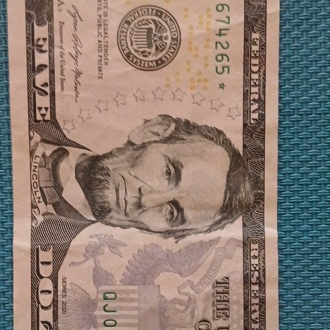 US $5 Federal Reserve Note Error Misaligned Printing Star Note C674265