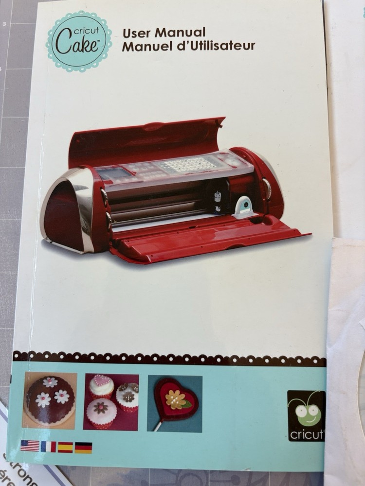 Cake Cricket Personal Machine Manual Book, Cd