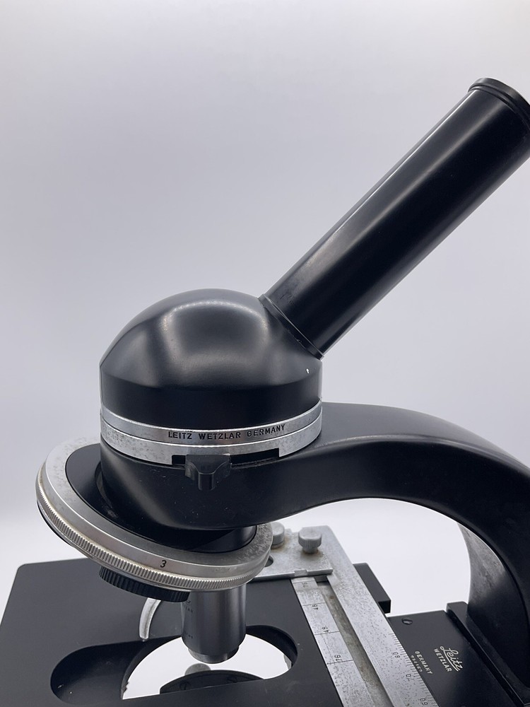 Vintage Ernst Leitz Wetzlar Germany Microscope 734153