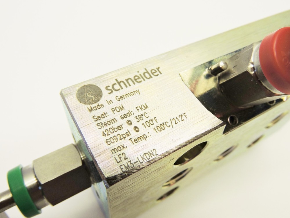 Schneider Equalizer Manifold LF2 EM3-LKDN2 TypeEM3 Direct Mount to Differential