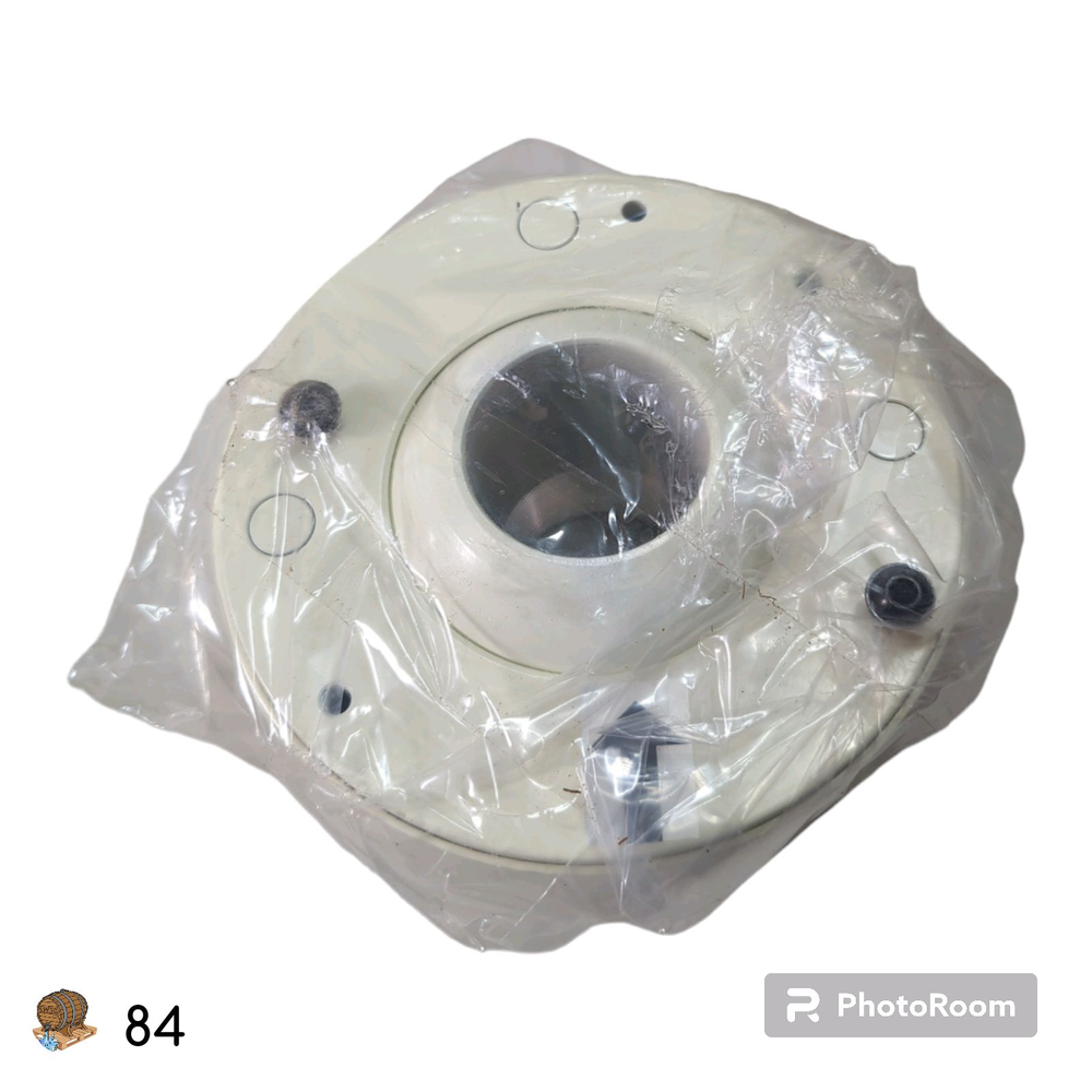 HANWHA TECHWIN SBP-302CMS Mounting Adapter Kit for Network Camera (Ivory)