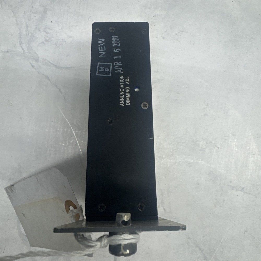 GPS Annunciation Control Unit MD41-428 Removed Working