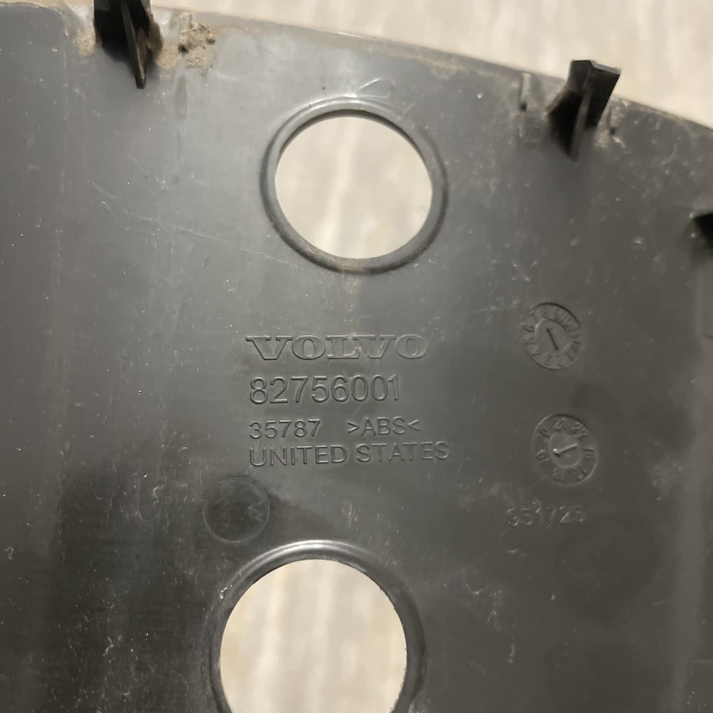 Volvo VNL 82756001 Dashboard Switch Panel