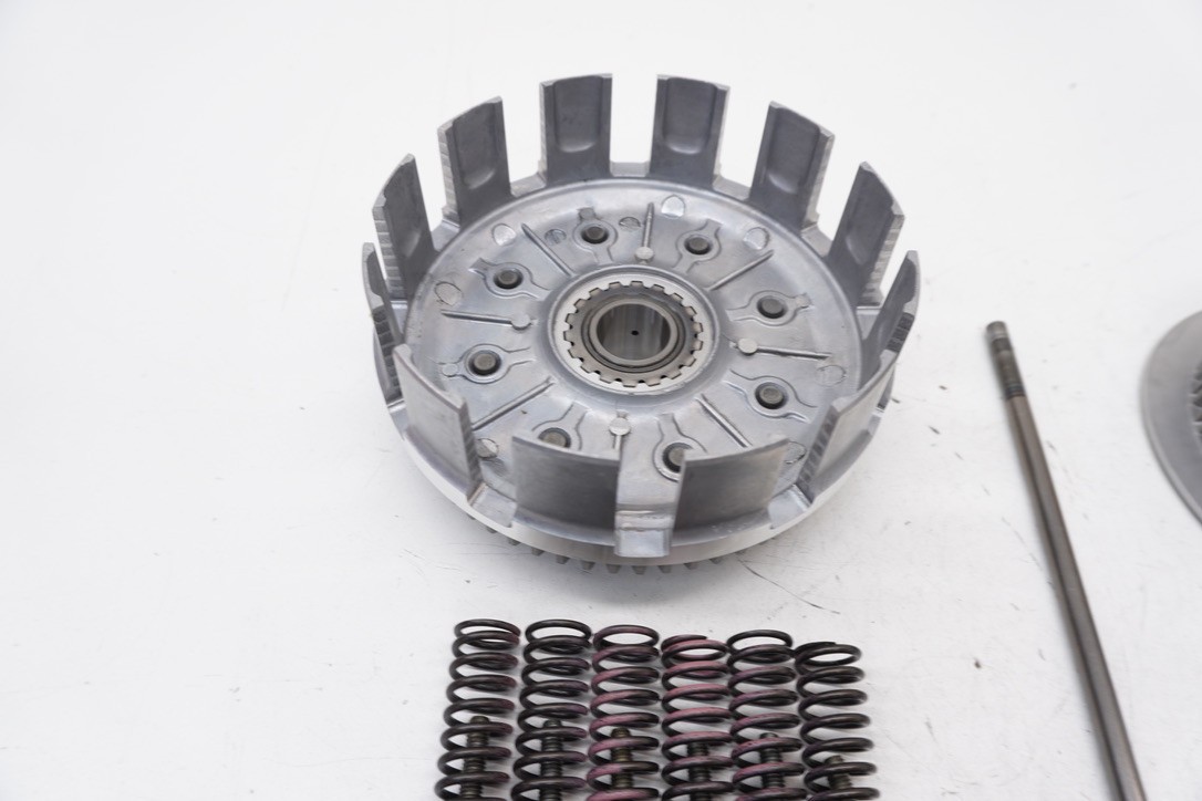 2003 CR250R Clutch OEM Basket Inner Hub Pressure Plate Springs Honda 92-07 #2