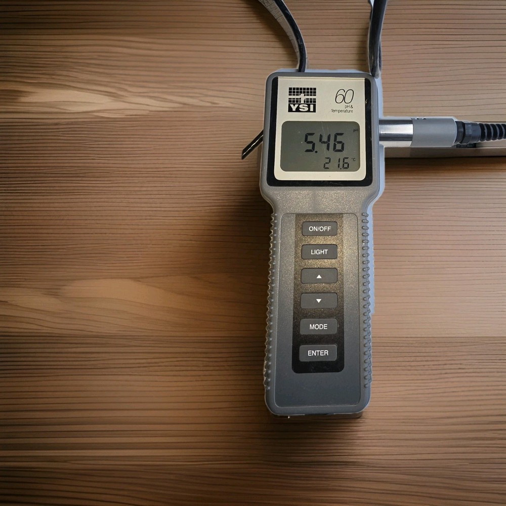 YSI Model 60 pH Temperature Meter w/ Probe – Field-Tested, Functional.
