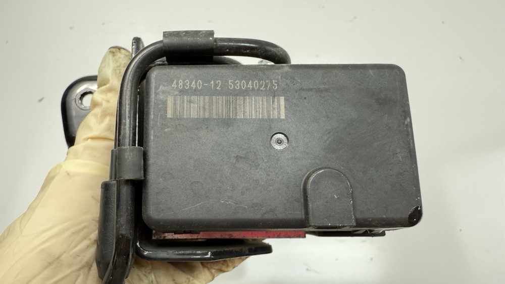 2012-2016 Harley Davidson FLD Switchback Classic ABS PUMP MODULE & MOUNT BRACKET