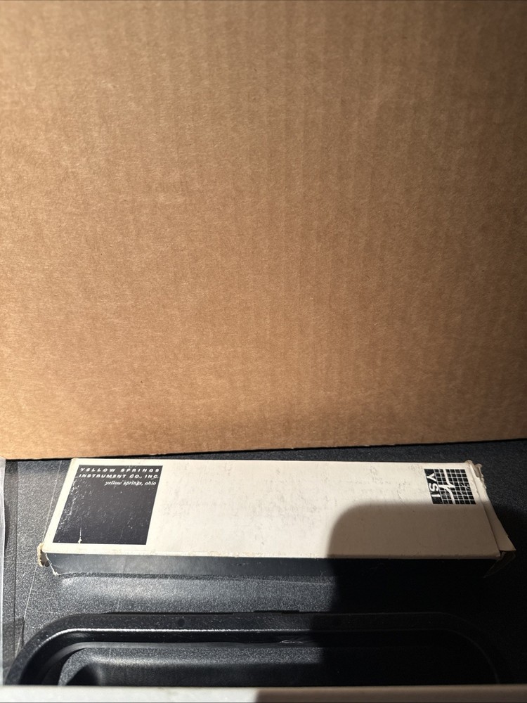 YSI Precision 4000A Thermometer