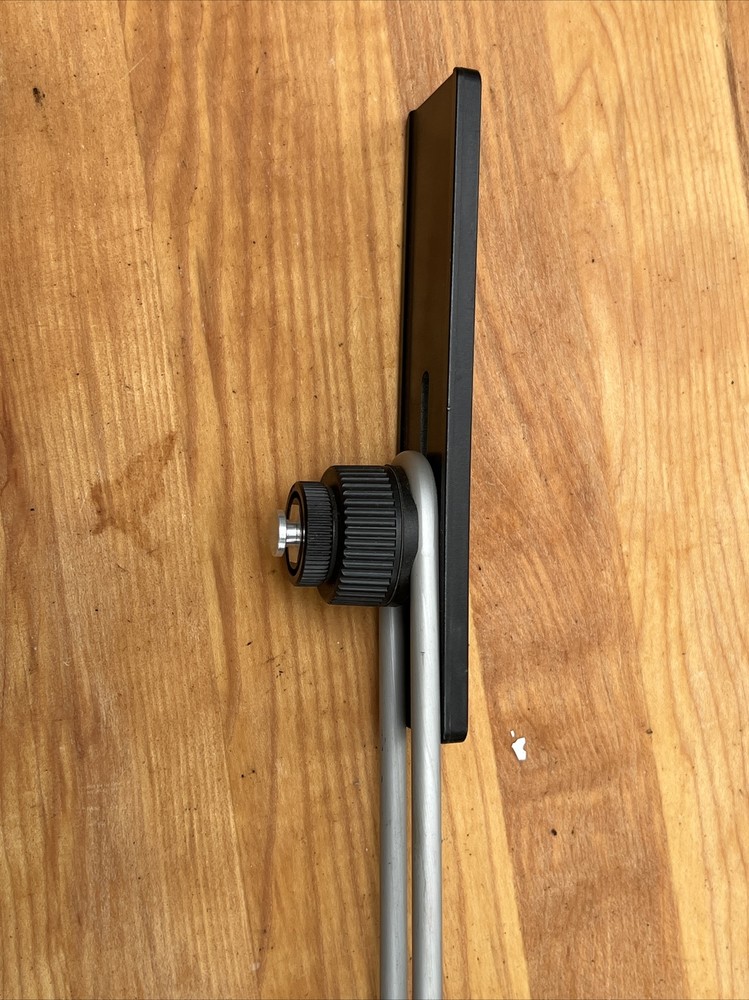 PhotoCo Quick Flip Professional Camera And Flash Bracket Made In Germany