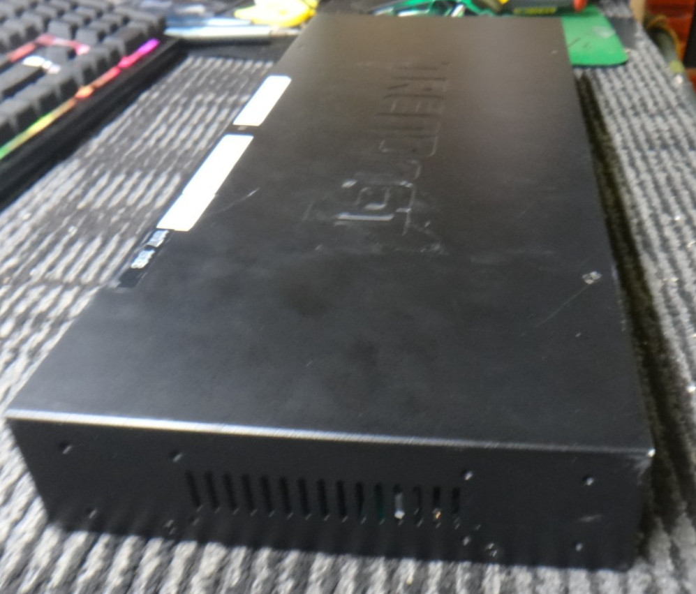 TRENDnet TK (TK803R) 8-Ports Rack-Mountable KVM switch