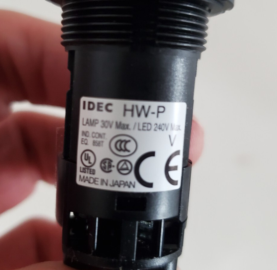 IDEC HW1P-1FQD R-24V RED Panel Mount Indicator LED Pilot Flush 22mm Full Voltage