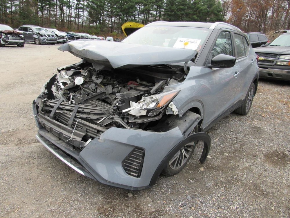 KICKS 2021 Glove Box 1009785