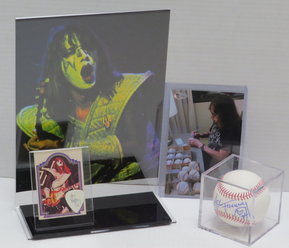 KISS ACE FREHLEY AUTOGRAPH BASEBALL DISPLAY & PHOTO GUITAR PICK & DONRUSS CARD