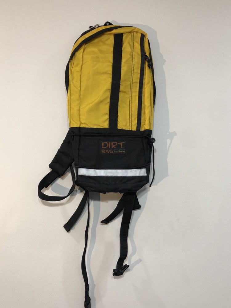 Dirtbag cycle gear backpack biking