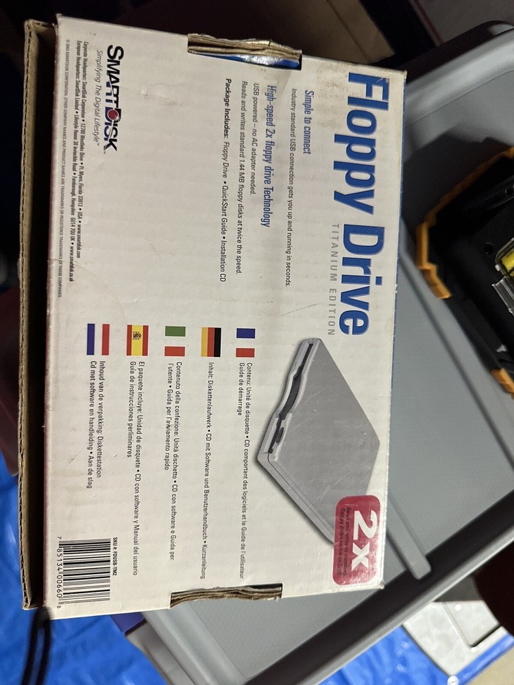 SmartDisk High Speed 2x USB External Floppy Disk Drive Titanium Edition WIN MAC