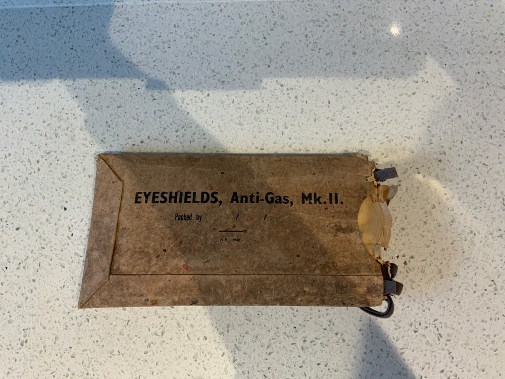 WW2 Anti-Gas Eyeshields Mk2 1942 eye shields war