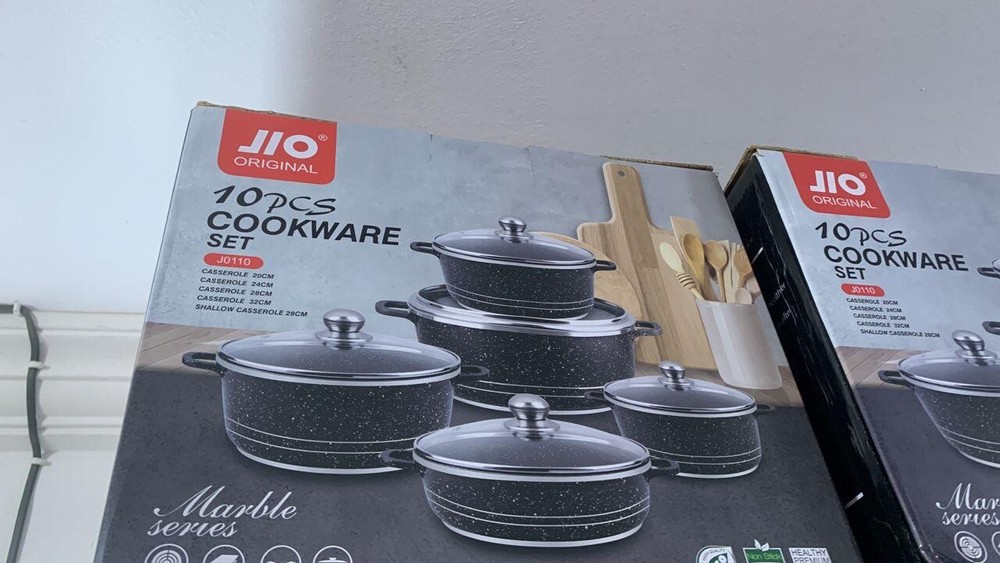 non-stick cookware set 10 piece