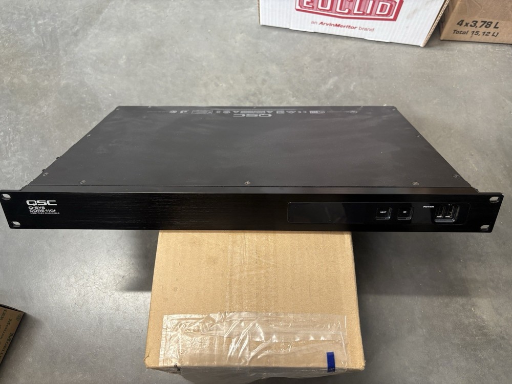 QSC Q-SYS Core 110f  Network + Analog  flex channels audio usb like new