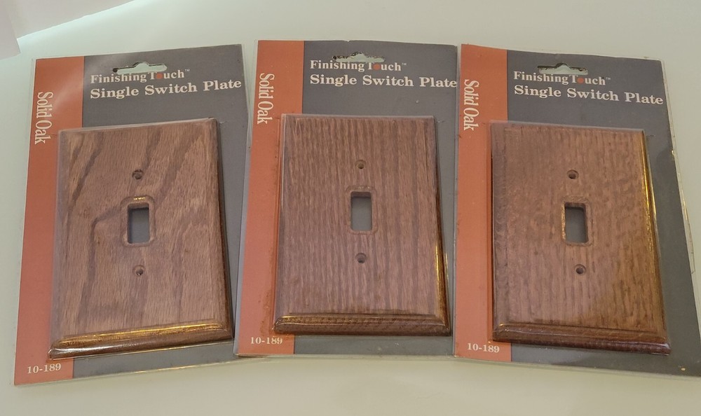 (3)Lockwell Finishing Touch Solid Oak Single Light Switch Plates 10-189, New