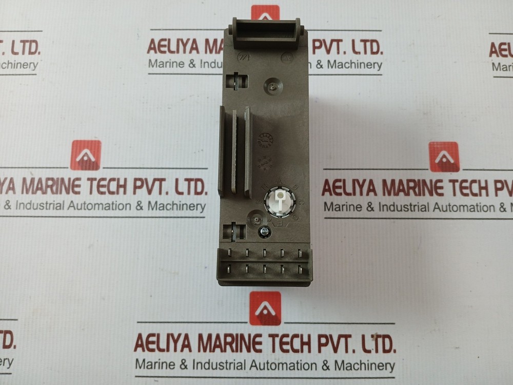 SIEMENS 6ES5 441-8MA11 Digital Output Module