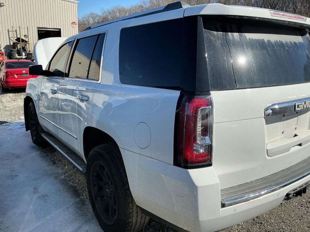 Fuse Box Engine Fits 15-20 ESCALADE 4938890