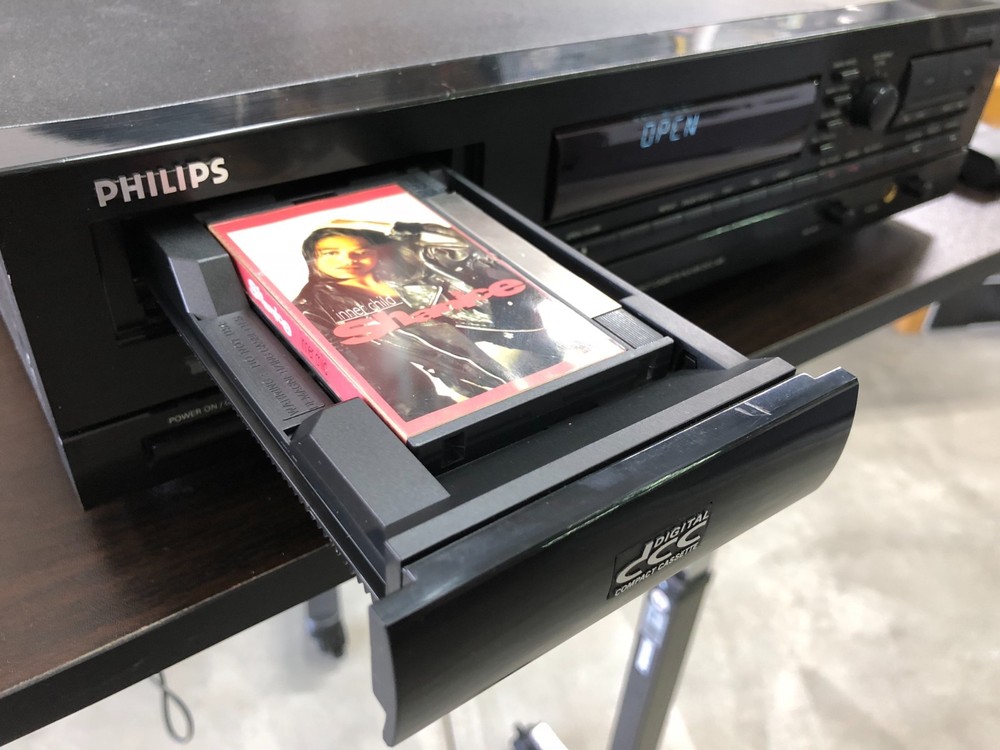 Philips Digital Compact Cassette DCC 600 USA Model fully restored.
