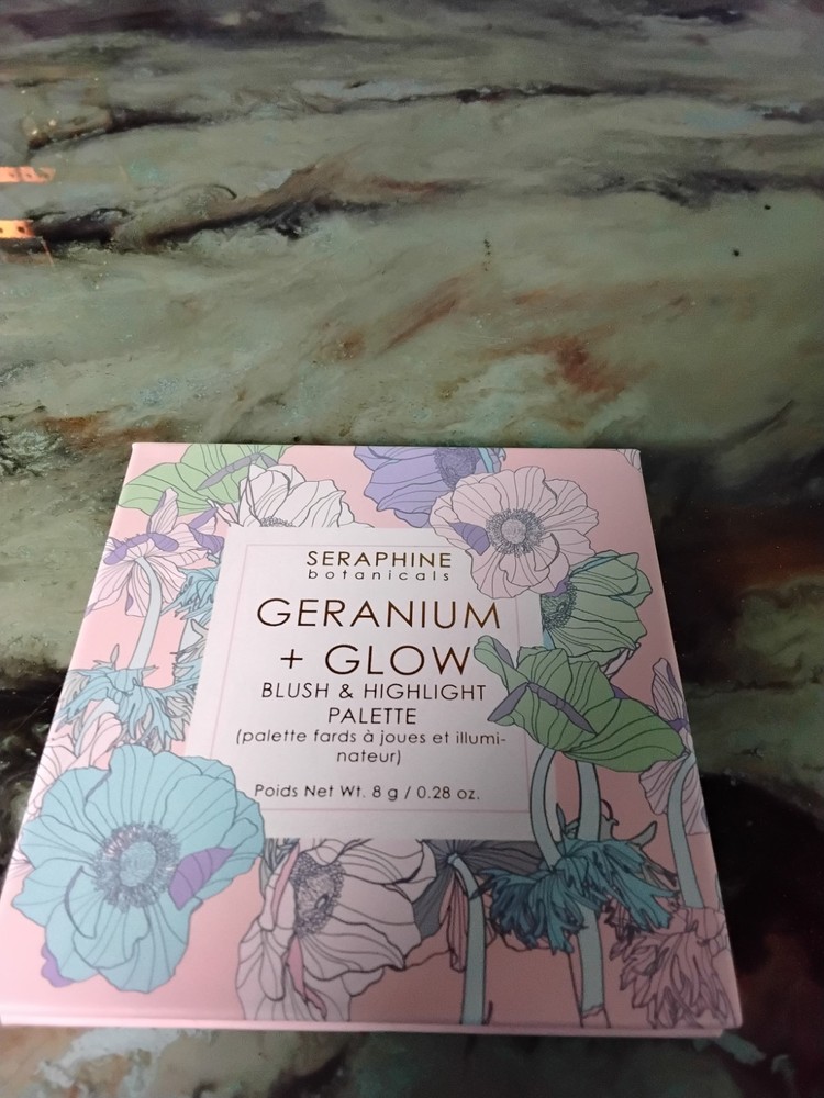 Seraphine Botanicals Geranium Glow Blush Highlighter Palette