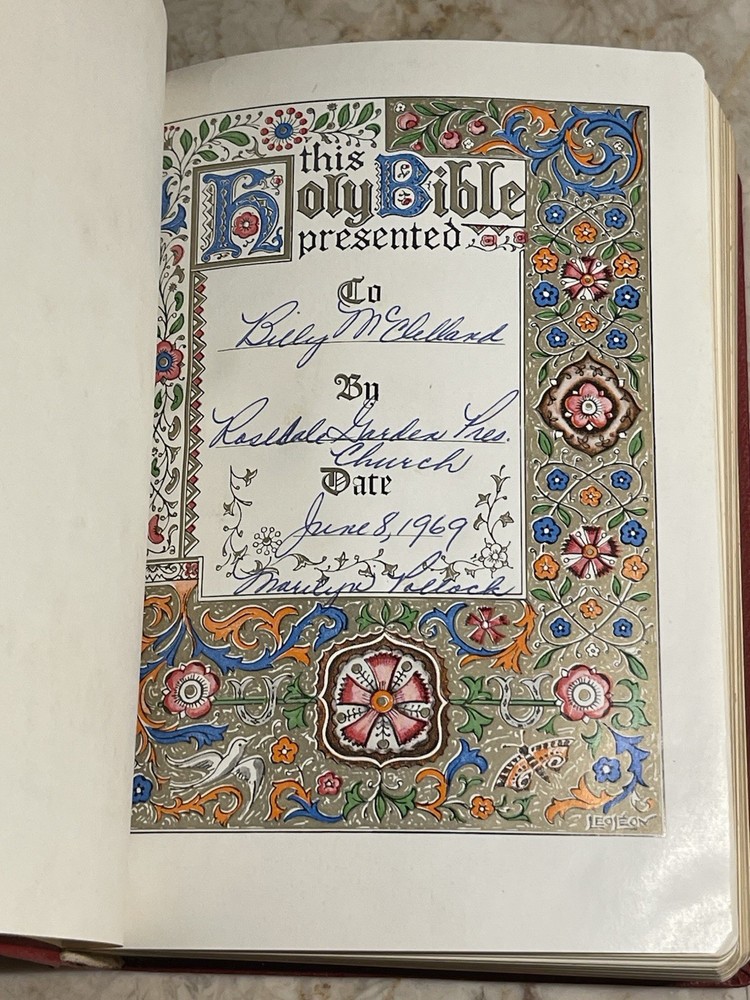 Popular Gift Bible 1962 With Original Gift Box