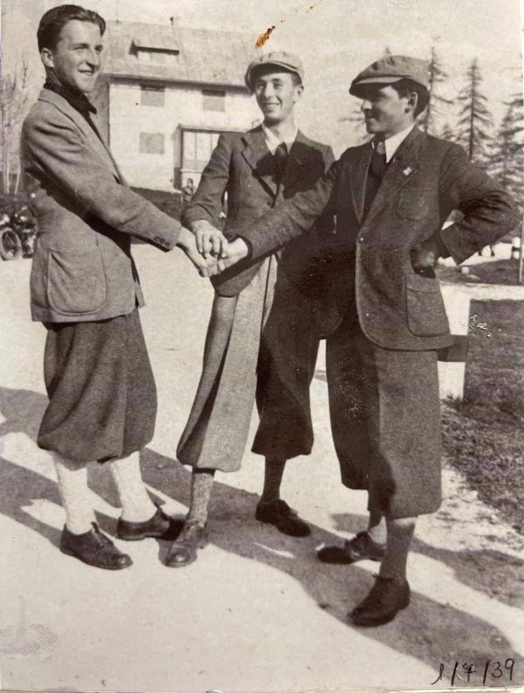 Vintage 1930s 1940s German Gray Corduroy Plus Fours Trousers NOS (28" waist)